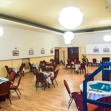 欧罗巴酒店 3* 耶莱尼亚古拉