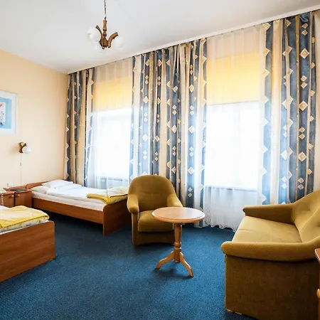 欧罗巴酒店 3* 耶莱尼亚古拉