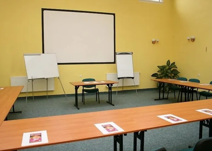 Отель Europa 3*